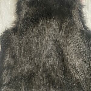 The Children's Place Black Faux Fur Vest